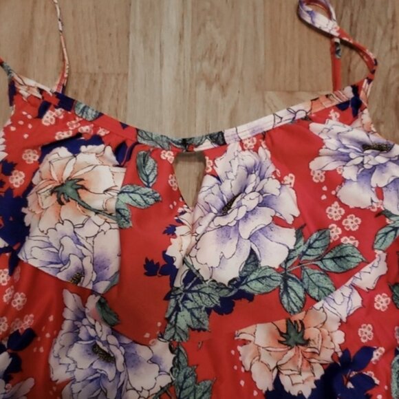 CLEANWATER Red Floral Ruffle Keyhole Tankini Swim Top - Picture 3 of 5